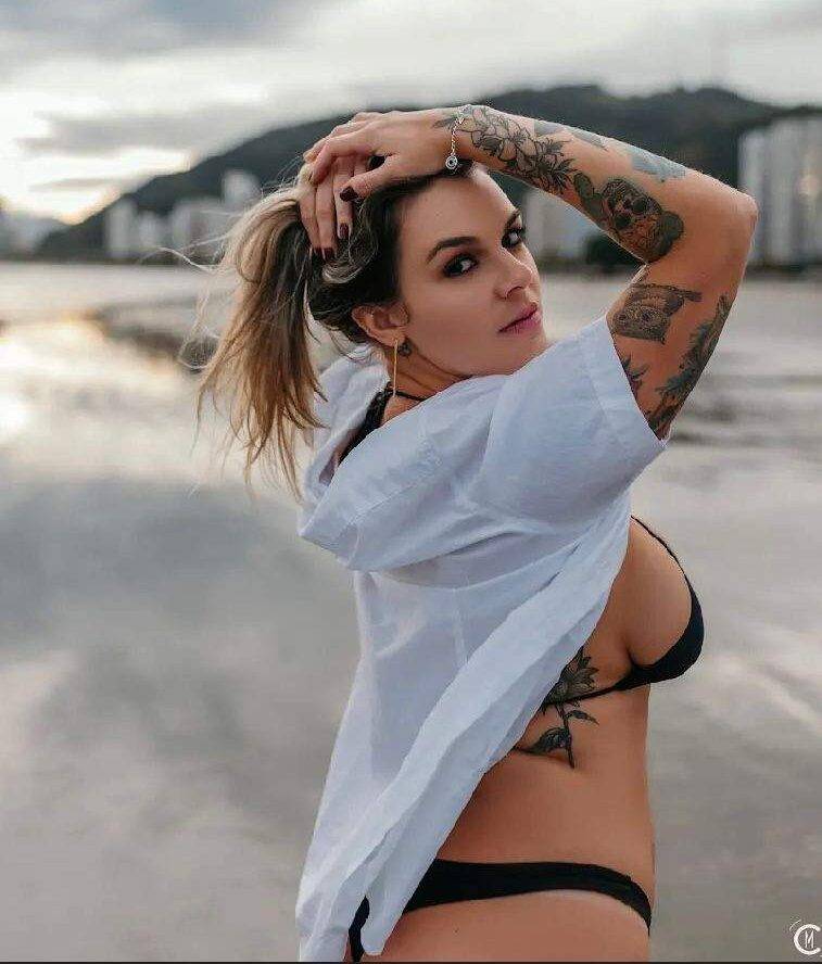 Camgirl que se inspirou em ex-BBB, Marcela Furgeri atinge o top 3 em plataforma adulta e revela lucro