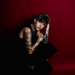 Após dois anos do sucesso “202”, Enzo Cello apresenta versão inédita na carreira na mixtape “Insônia”