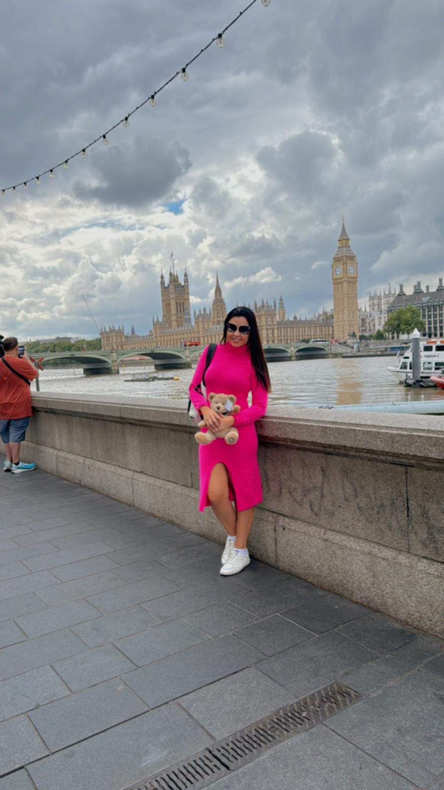 Cotada para reality, Pamela Mata curte férias em Londres e revela planos para 2025: “ano de brilhar”