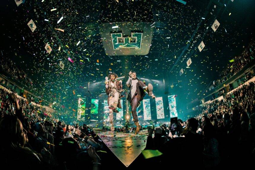 Conheça for KING + COUNTRY, duo com uma das músicas mais procuradas no Brasil