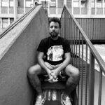 João Jardel experimenta com hip hop alternativo e macumba industrial em “O Pretocore”