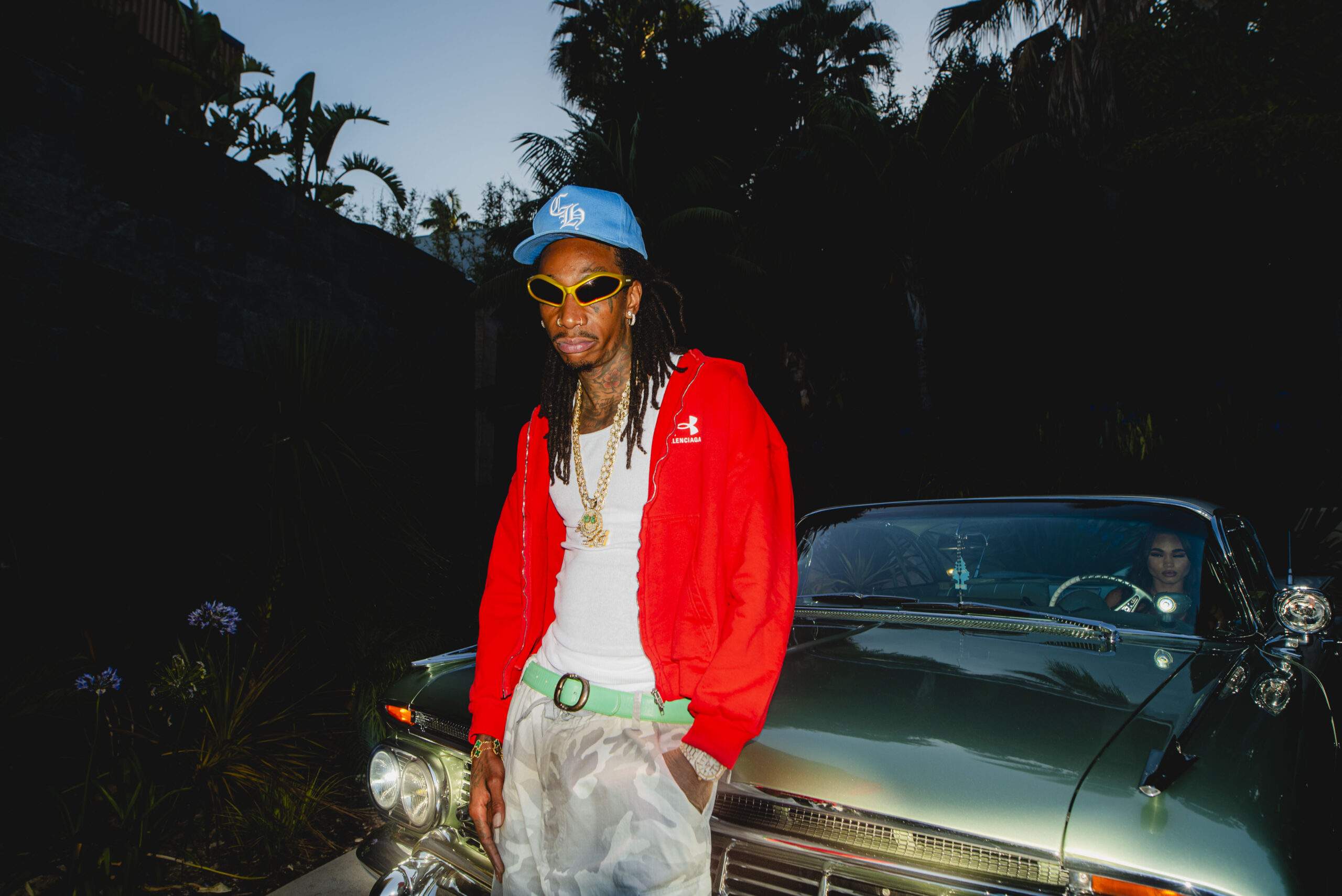 Wiz Khalifa une rap e dub em “Hit It Once”