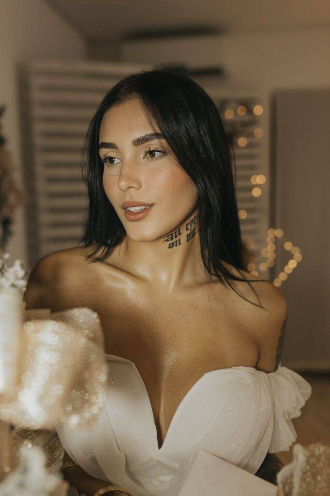 Fernanda Campos é advertida na Disney por "bico do peito marcando" e desabafa: "Não temos um minuto de paz" 2 Fernanda Campos é advertida na Disney por "bico do peito marcando" e desabafa: "Não temos um minuto de paz"