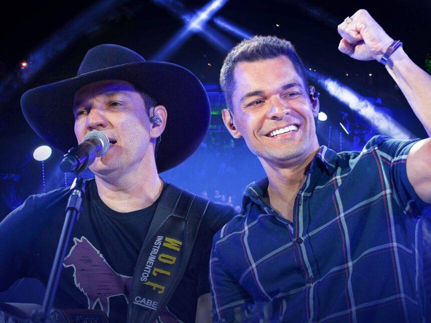 Léo & Junior cantam seus sucessos no “Terra da Padroeira”