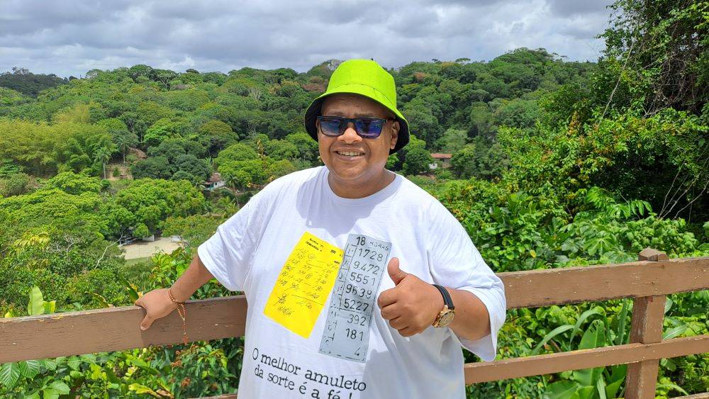 JJ Sambstar celebra 30 Anos de carreira com homenagem a Bezerra da Silva