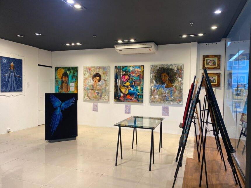 Carla Carvalhosa expõe simultaneamente na individual ‘Diversidade’ e na coletiva ‘Múltiplos Olhares’