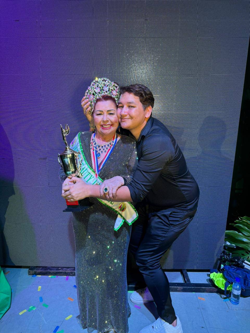 Edu Santos acompanha Idê Guimarães no Miss Lady Universe e celebra vitória em Punta Cana