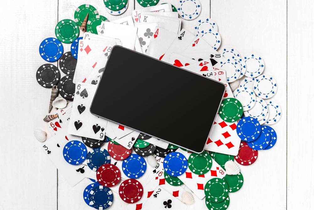 O que você deve levar em consideração para jogar poker online
