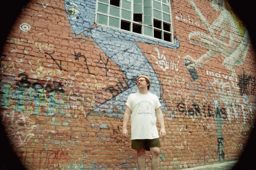 JOVA lança “Uno Bianca”, parceria com o artista italiano Amado