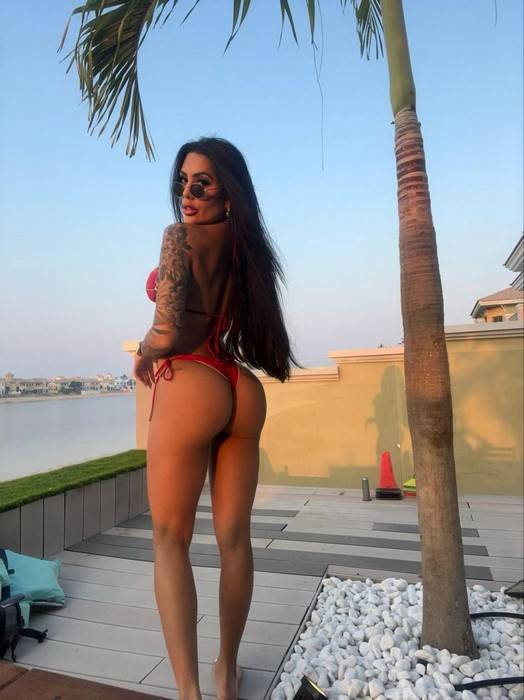 Babi Montello, da RedeTV!, diz que recusou propostas de plataformas adultas: "me garantiram R$ 300 mil todo mês"