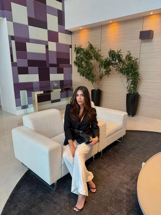 Babi Montello, da RedeTV!, diz que recusou propostas de plataformas adultas: "me garantiram R$ 300 mil todo mês"