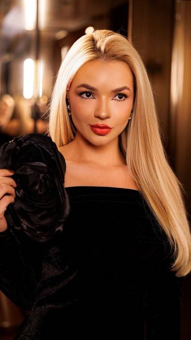 Josi Oliveira, da RedeTV, descobre que seu ex-affair do Cruzeiro a inscreveu em concurso de Miss 2 Josi Oliveira, da RedeTV, descobre que seu ex-affair do Cruzeiro a inscreveu em concurso de Miss