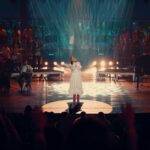 Julia Vitória dá início ao lançamento do maior projeto de sua carreira