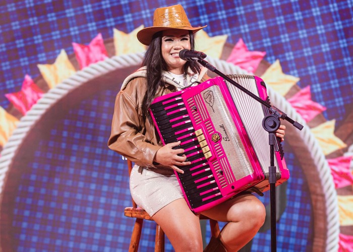 Sua Música celebra o mês junino com audiovisual São João de Todos 3 Karollzinha Sanfoneira
