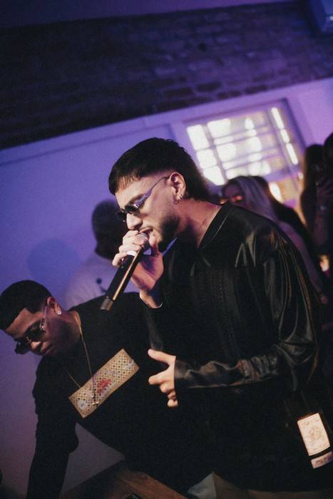 Lucas LM grava projeto audiovisual no estilo coffee party 