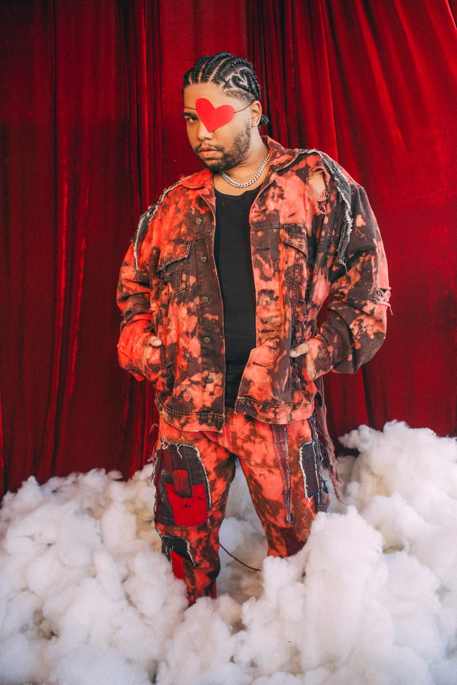 RIAN SEMY reflete sobre os riscos de se apaixonar em seu novo EP "Perigo" 1 RIAN SEMY reflete sobre os riscos de se apaixonar em seu novo EP "Perigo"