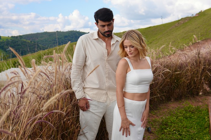 Raffael Fragoso e Isabella Gaspary falam sobre reencontrar a esperança no amor em "Direção" 5 Raffael Fragoso e Isabella Gaspary falam sobre reencontrar a esperança no amor em "Direção"
