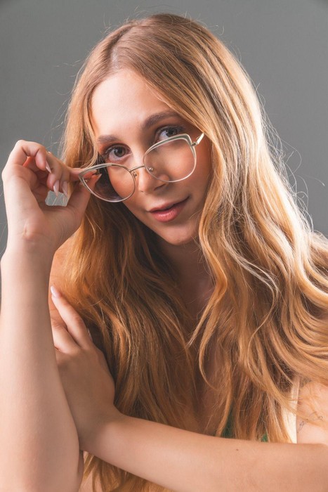 Na TV, influencer Sophi Delyon diz que só pega homem liso, é atacada na web e reage 4 Na TV, influencer Sophi Delyon diz que só pega homem liso, é atacada na web e reage