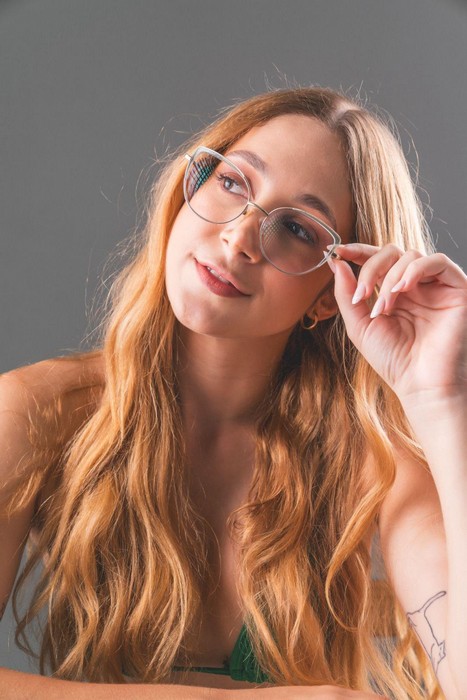 Na TV, influencer Sophi Delyon diz que só pega homem liso, é atacada na web e reage 5 Na TV, influencer Sophi Delyon diz que só pega homem liso, é atacada na web e reage