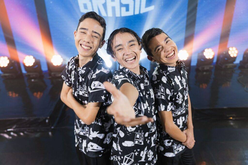 Trimanos Brasil celebram nova fase com álbum "Junino" inédito