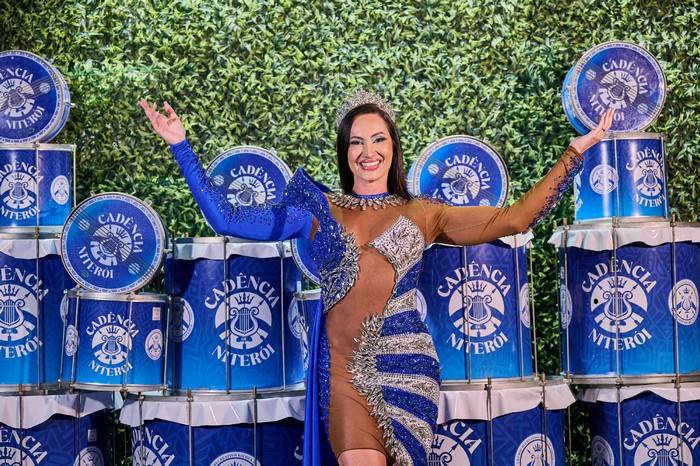 Vanessa Rangeli é a nova Rainha de Bateria da Acadêmicos de Niterói