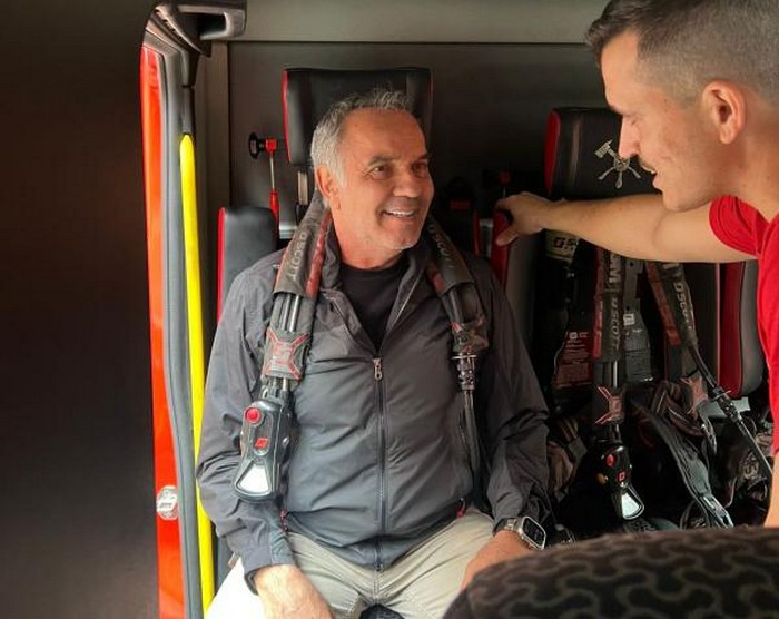 Humberto Martins irá dirigir seu primeiro longa-metragem e visita o Quartel dos Bombeiros do RJ ao lado da criadora Aline Müller 6 Humberto Martins irá dirigir seu primeiro longa-metragem e visita o Quartel dos Bombeiros do RJ ao lado da criadora Aline Müller