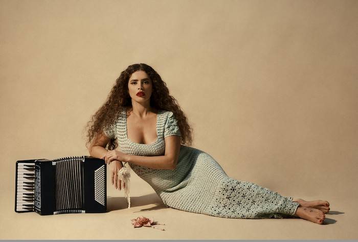 Natascha Falcão faz show gratuito no Centro da Música Carioca Artur da Távola, nesta sexta-feira, dia 13