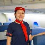 Cinco coisas que um passageiro nunca deve fazer em um avião — segundo uma comissária de bordo