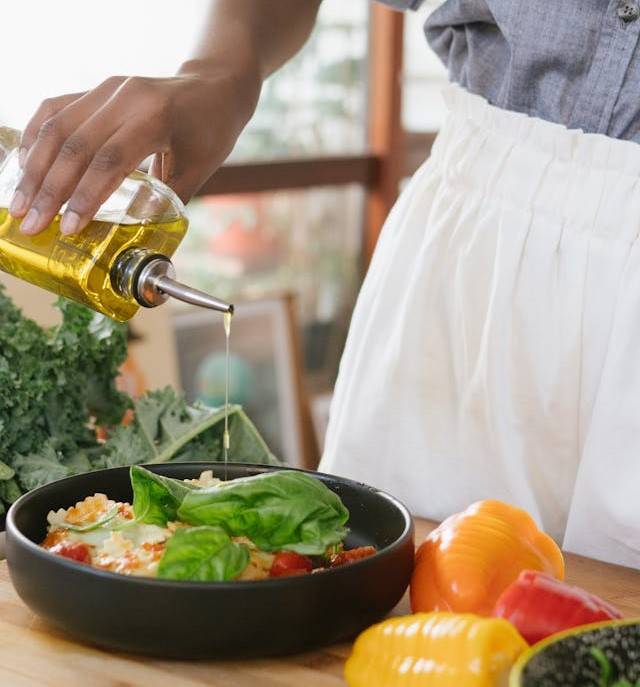 Azeite: amigo ou vilão? Novo estudo revela um lado inesperado da “gordura saudável” que pode levar a obesidade