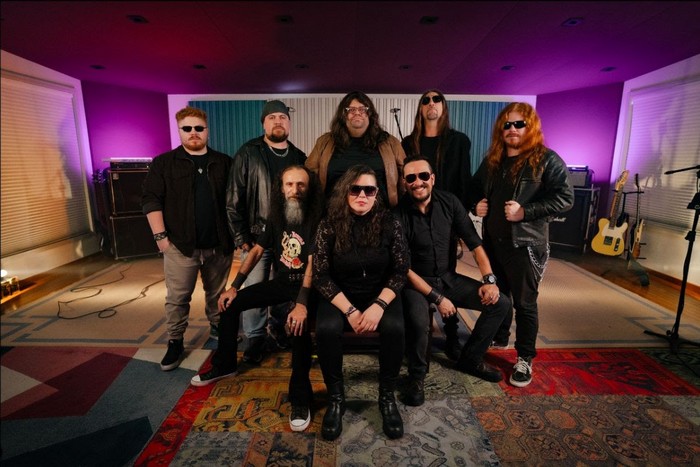 Com 8 integrantes, RockStory divulga o álbum de estreia “Trem de Luz” Com 8 integrantes, RockStory divulga o álbum de estreia “Trem de Luz”
