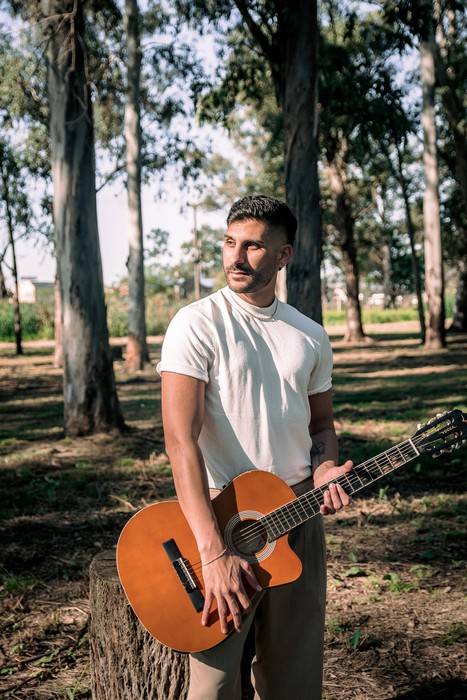 Brasileiro Dan Morais participa do programa La Voz Argentina e integra time da cantora Lali 