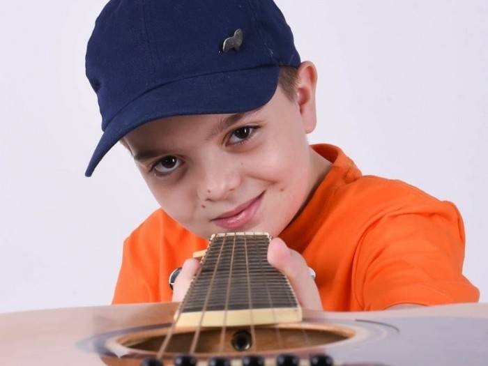 Thiago Arancam participa do quadro Canções de Ouro no "Aparecida Sertaneja"