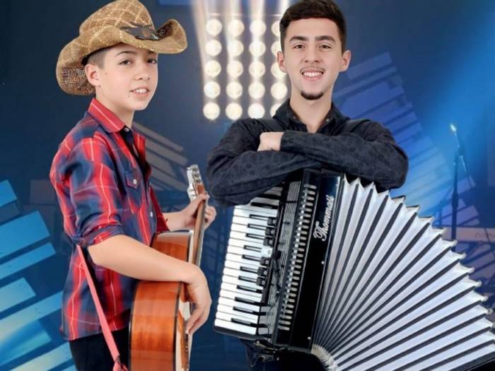 Thiago Arancam participa do quadro Canções de Ouro no "Aparecida Sertaneja"