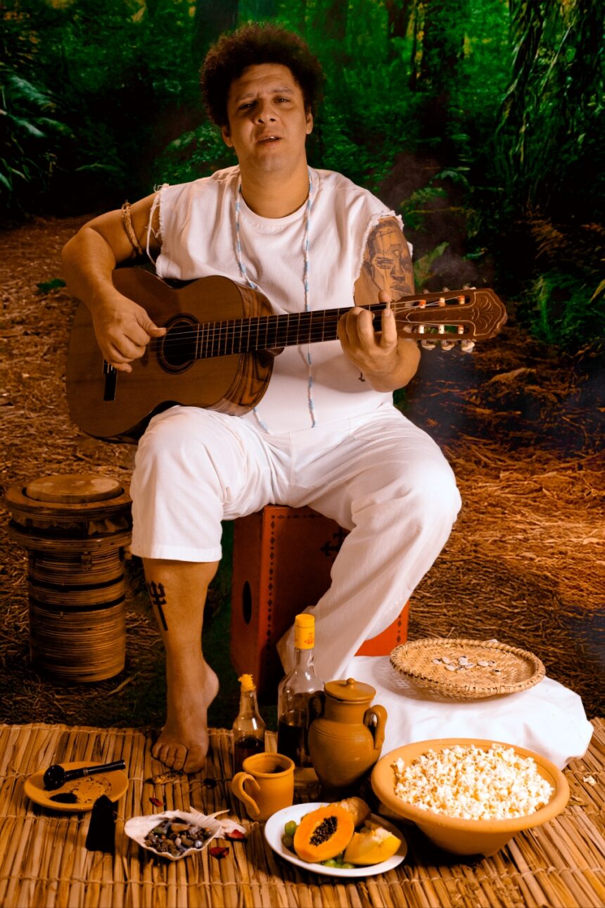 Juliano Juba lança “Cumbuca”, MPB de raízes ancestrais 