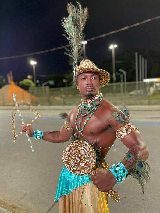 Maximyliano é confirmado como muso do Império Serrano para o Carnaval 2026
