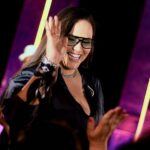 Priscila Carolynne traz a essência do brega apaixonado em audiovisual cheio de emoção