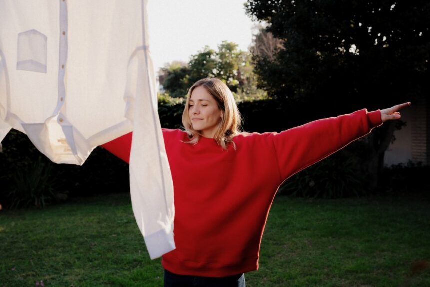 Rocío Igarzábal apresenta “Volare”, single que encerra seu novo EP, com homenagem especial à sua história