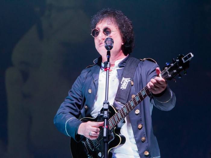 Silvio Brito participa do quadro “Canções de Ouro” no “Aparecida Sertaneja”