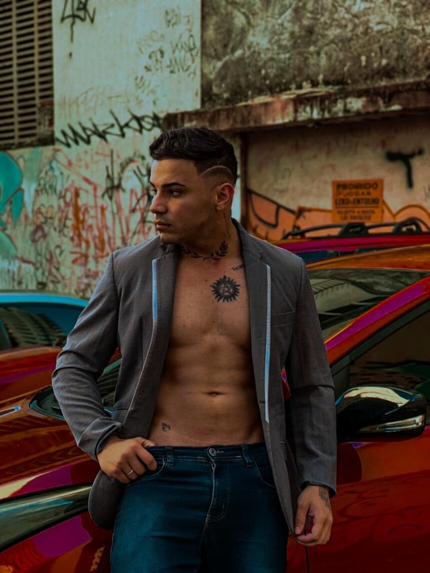 Gui Esteves: dos palcos e passarelas para as plataformas adultas