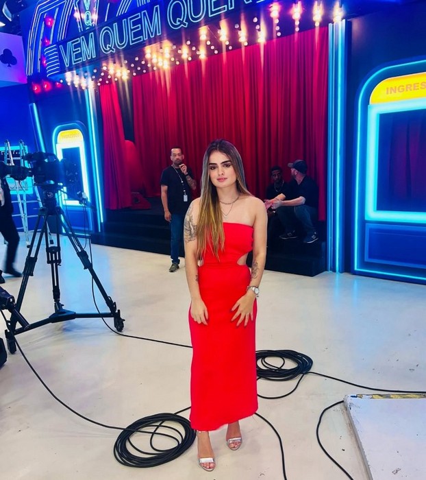 Isabella Adorama compartilha os desafios da profissão e sua jornada rumo a novas conquistas