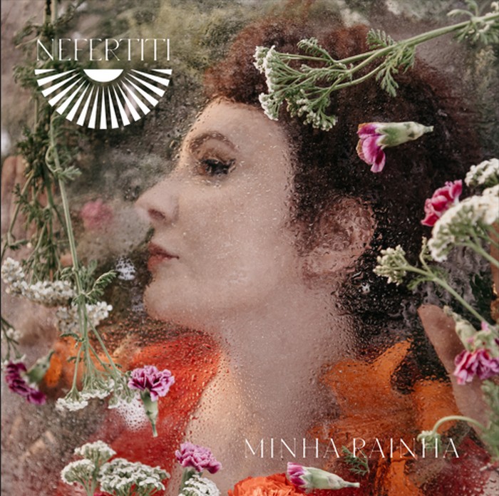 Nefertiti mergulha no universo feminino com seu primeiro EP “Minha Rainha”