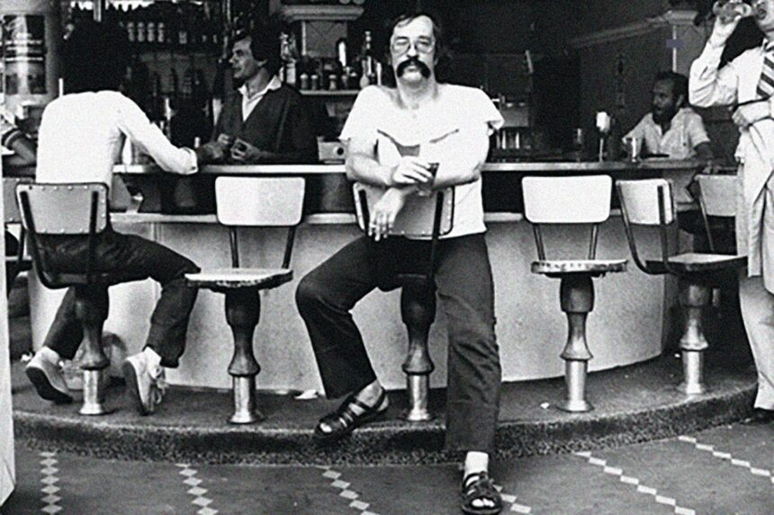 Vida e obra de Paulo Leminski ganha série de homenagens com espaço cultural, estátua, festival e homenagem na Flip