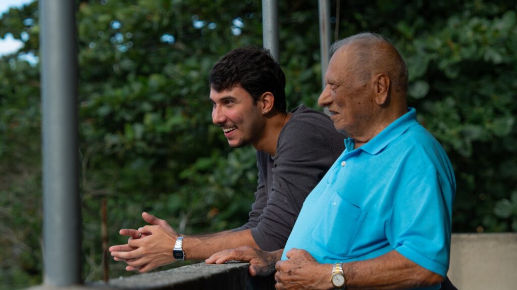 Relvas homenageia avós em novo single "Tua Voz" e fala sobre saudade, ligação e despedidas