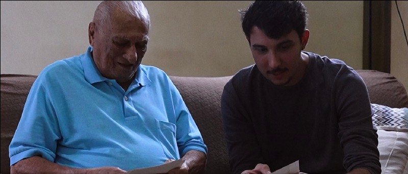 Relvas apresenta o intimista clipe de "Tua Voz", single lançado em homenagem aos avós