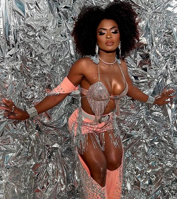 Sarah Lucci brilha no Rodeio de Cotia e já desperta interesse da TV