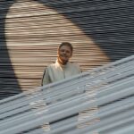 Bia Lessa cria instalação monumental para celebrar 120 anos da Light no MAM Rio