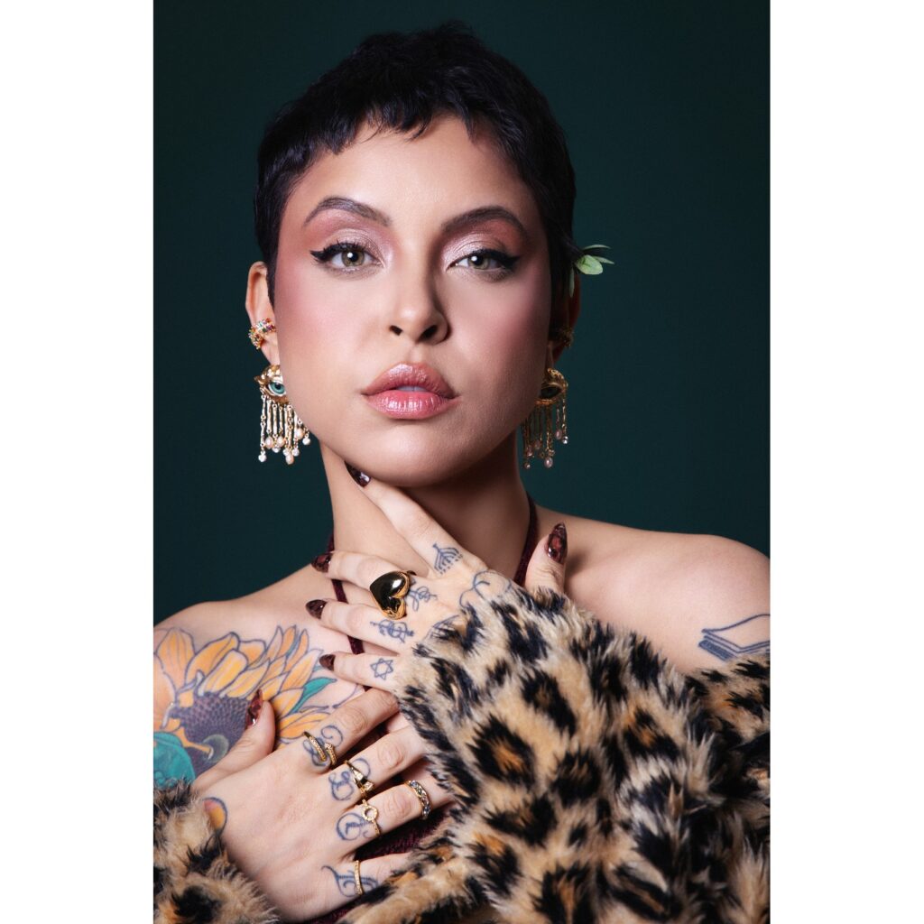 Kell Smith lança o álbum-visual ao vivo "Latino-Americana", um manifesto em forma de música