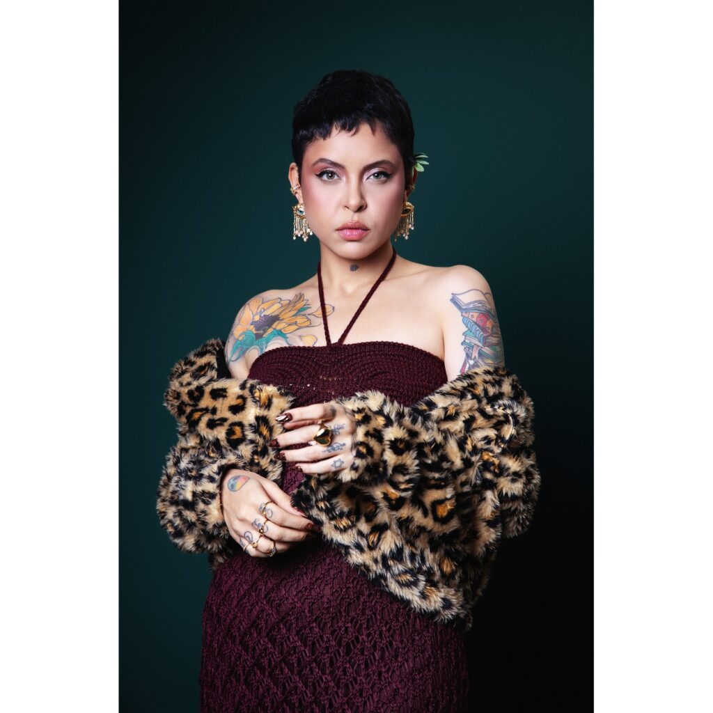 Kell Smith lança o álbum-visual ao vivo "Latino-Americana", um manifesto em forma de música