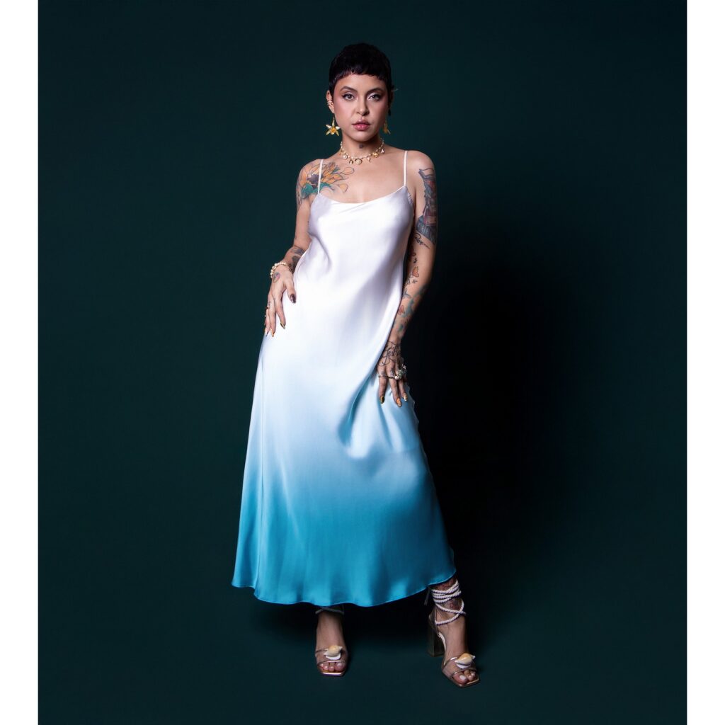 Kell Smith lança o álbum-visual ao vivo "Latino-Americana", um manifesto em forma de música