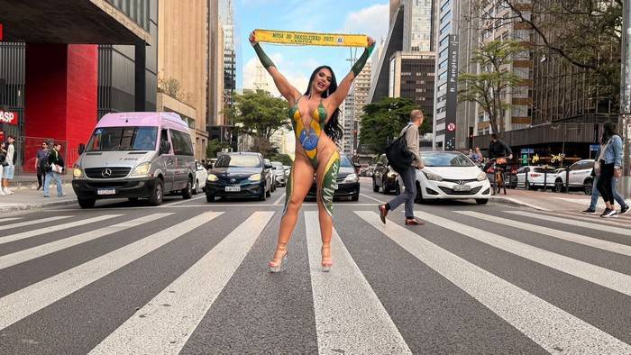 Avenida Paulista recebe ação das Musas do Brasileirão para divulgar concurso 2026